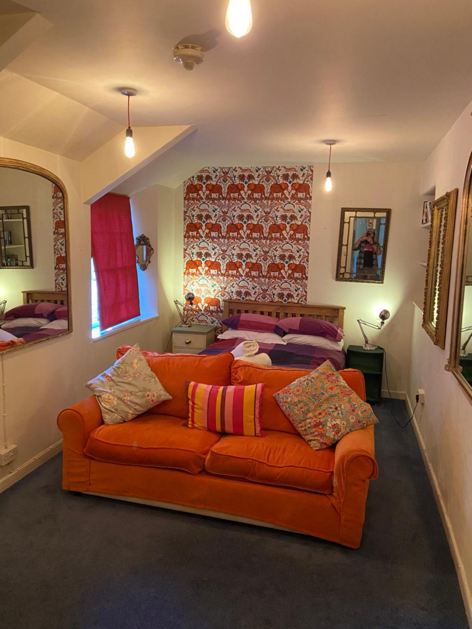 Ash Barton - Big Party House, No Curfew! Villa Wrafton Exterior photo